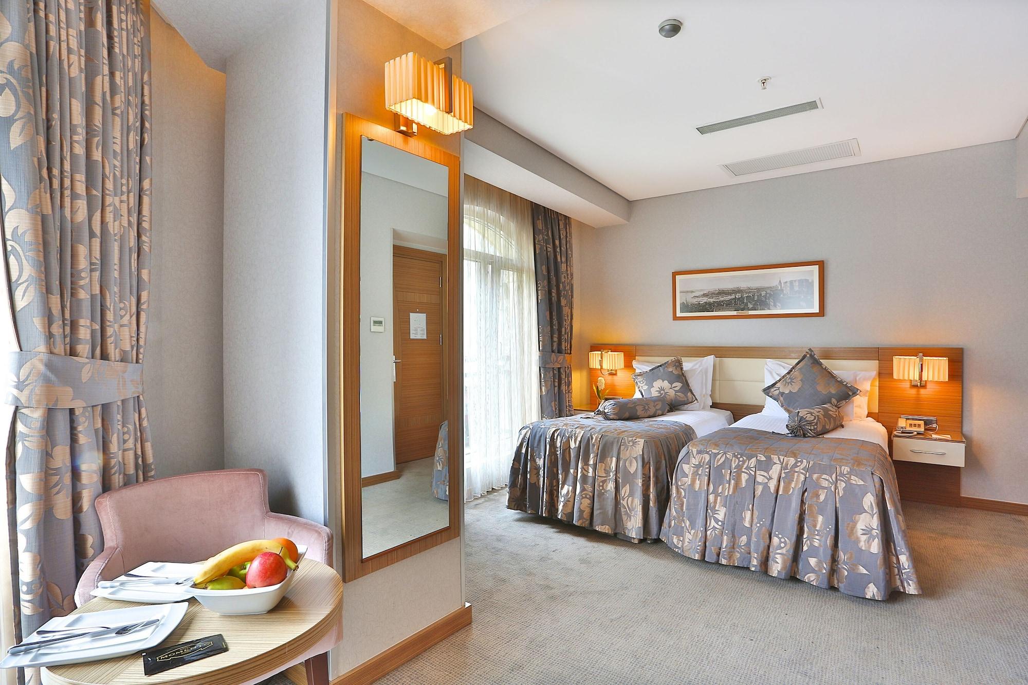 Hotel Momento - Special Category อิสตันบูล ภายนอก รูปภาพ