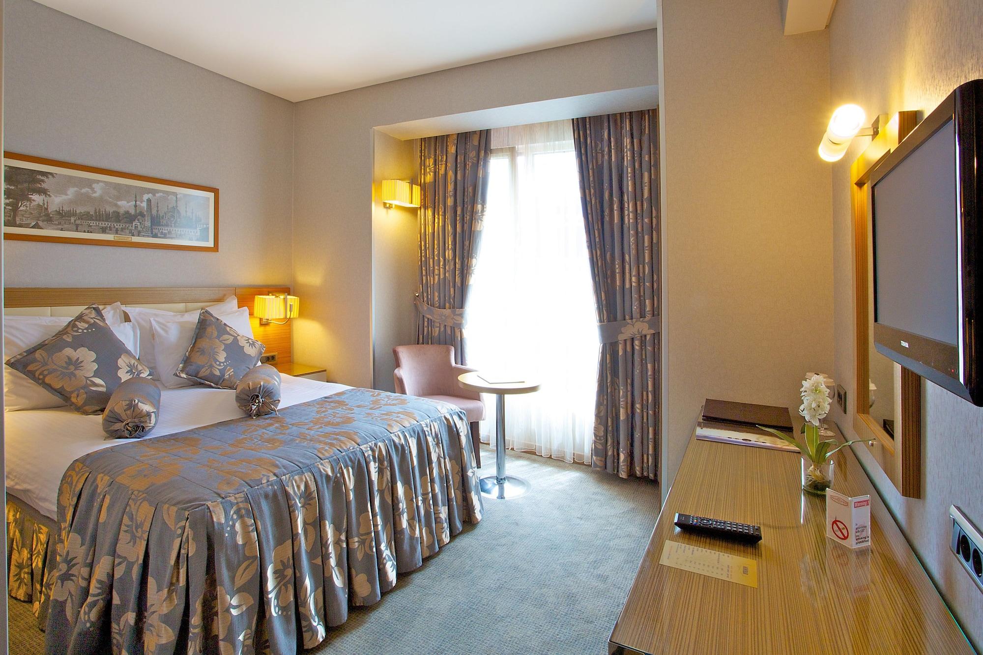 Hotel Momento - Special Category อิสตันบูล ภายนอก รูปภาพ