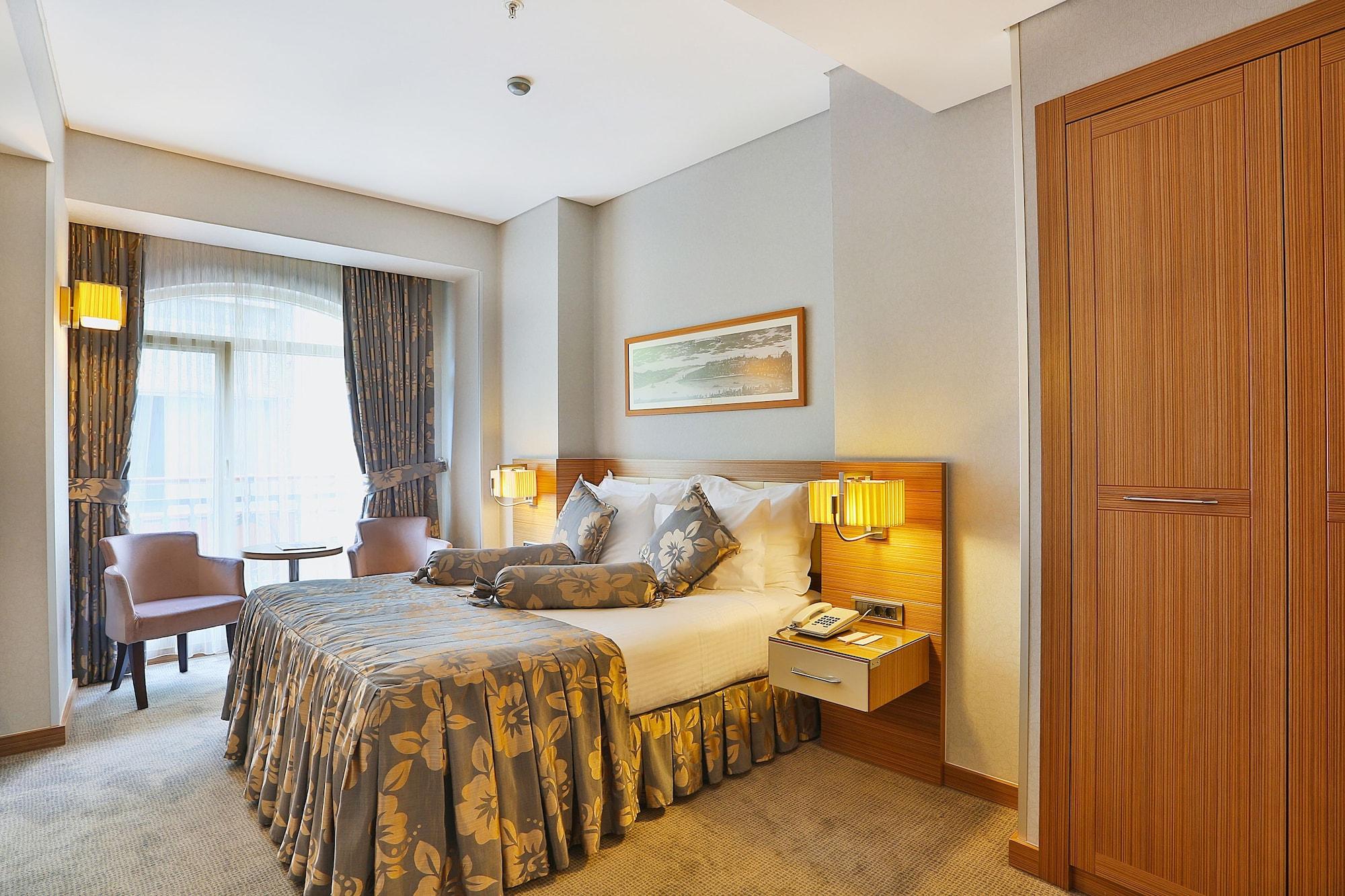 Hotel Momento - Special Category อิสตันบูล ภายนอก รูปภาพ