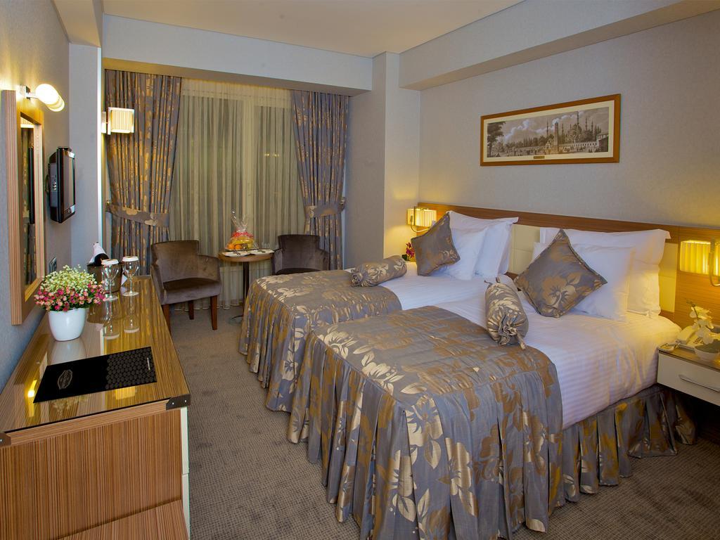 Hotel Momento - Special Category อิสตันบูล ภายนอก รูปภาพ