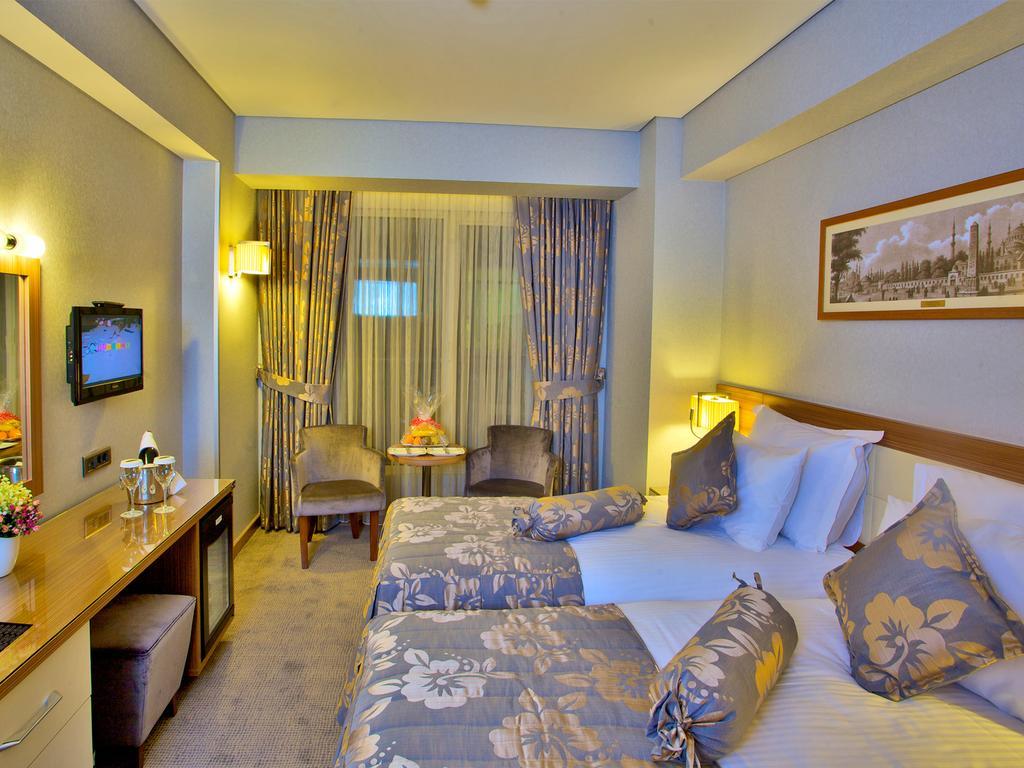 Hotel Momento - Special Category อิสตันบูล ภายนอก รูปภาพ
