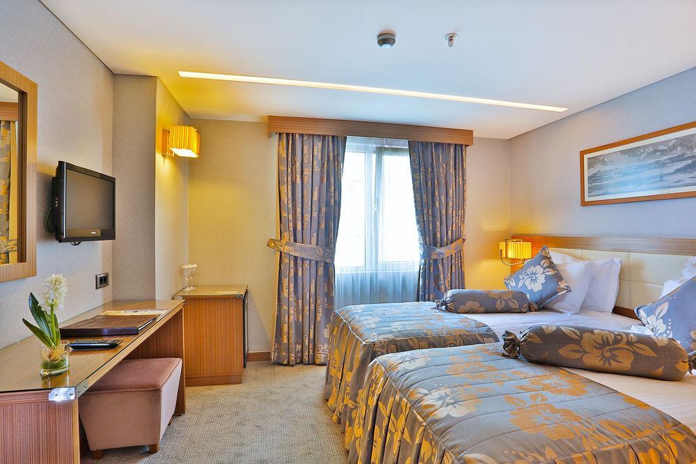 Hotel Momento - Special Category อิสตันบูล ภายนอก รูปภาพ