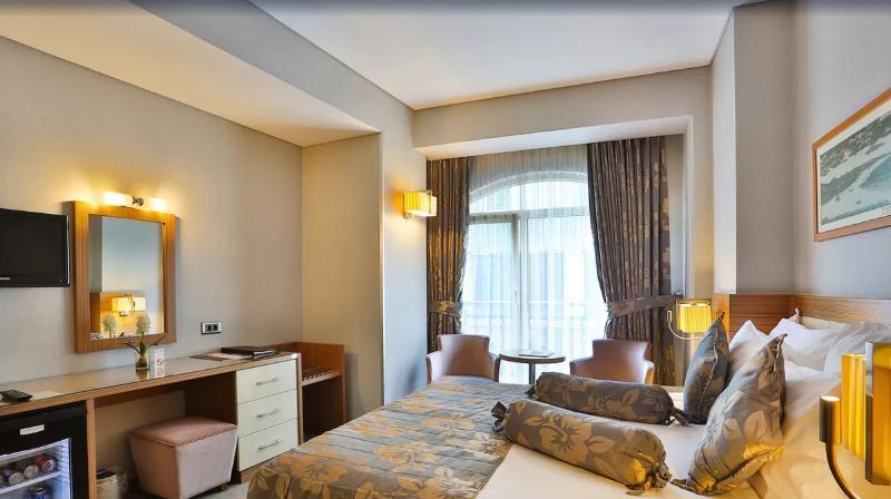 Hotel Momento - Special Category อิสตันบูล ภายนอก รูปภาพ